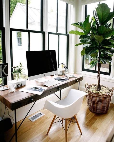 Que vous investissez un petit espace sous un escalier par exemple, un simple pan de mur du salon ou une pièce entière, votre coin bureau. 15 idées pour un bureau design et organisé à la maison ...