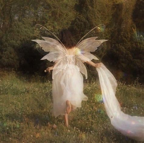Pin By Matanka On Fairy Fairies Aesthetic Fairy Photoshoot Faerie