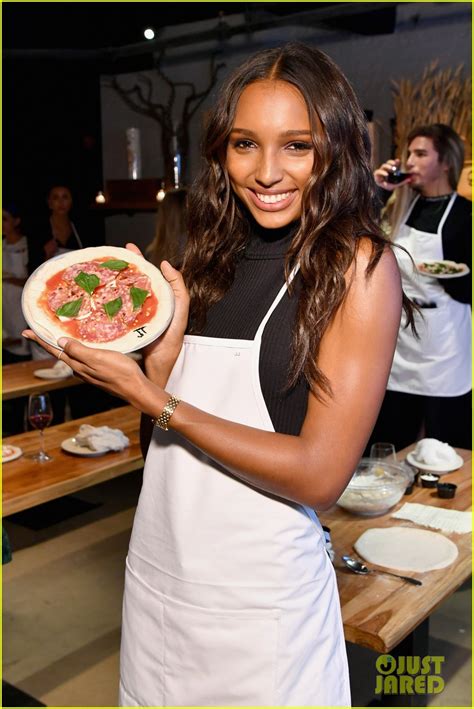 Jasmine Tookes Hosts Pizza Making Class In Nyc Photo 4177233 Photos Just Jared