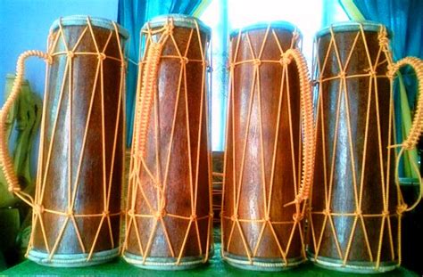 Bende merupakan alat musik tradisional berjenis ideofon. 50+ Nama Alat Musik Tradisional Indonesia, Gambar, Cara Memainkan