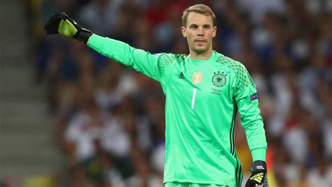 Manuel neuer fifa 20 • flashback sbc prices and rating. Joachim Low Confirms Manuel Neuer Will Be First Choice ...