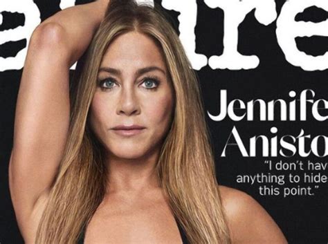 La Historia Detrás De Las Eróticas Pezoneras Con Las Que Jennifer Aniston Rompió Internet Moda