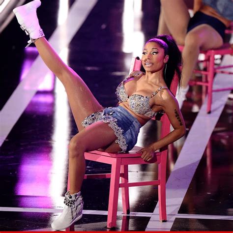 Nicki Minaj Anaconda Performance