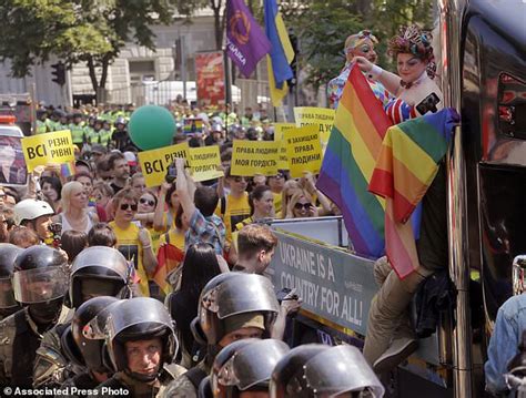 Thousands Attend Gay Pride March In Ukraines Capital Daily Mail Online