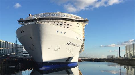 Royal Caribbean Receives Worlds Largest Cruise Ship