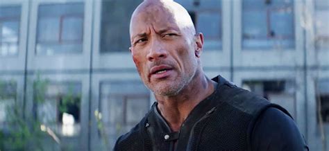 Dwayne 'the rock' johnson has given us the first glimpse at his new netflix movie, red notice, which also stars wonder woman's gal gadot and deadpool's ryan reynolds. RED NOTICE Kicking On At Netflix - Last Movie Outpost