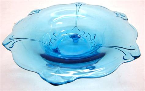 13909 Antiques Vintage Aqua Blue Indiana Tiara Glass Duchess Footed Bowl