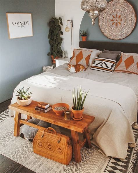 11 Minimalist Bedroom Decorating Ideas Bohemian Bedroom Home Decor