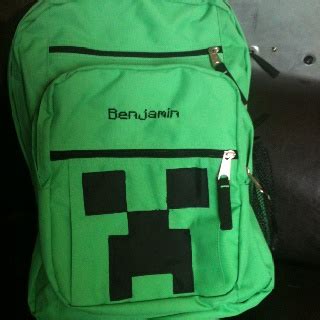 After you've crafted one, simply place it on the ground and fill it with whatever you'd like to take with you. Minecraft backpack.