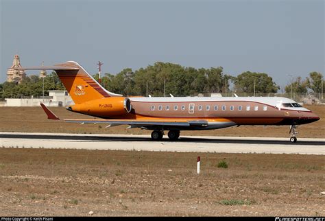 M Unis Private Bombardier Bd 700 1a10 Global Express Xrs Photo By Piz