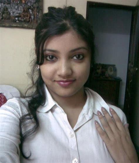 Beautiful Indian Girls Nri North Indian Cute Girl Self Shot Photos From Her Mobile
