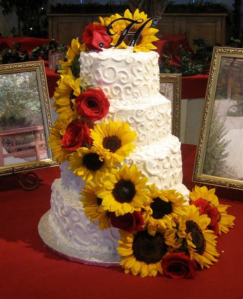 Perfect for a spring wedding theme. cakes with sunflowers on Pinterest | Sunflower Wedding ...