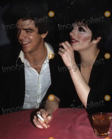 Photos And Pictures New York Ny File Photo Liza Minelli Desi