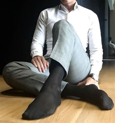 well dressed men and their socks görüntüler ile Çorap