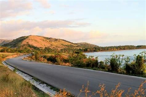 Haiti ranked first for red tape > time required to build a warehouse > days amongst hot countries in 2013. Southern Haiti | Country roads, Photo, Beautiful photo