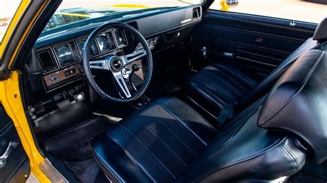Take A Gander At These 10 Best Muscle Car Interiors