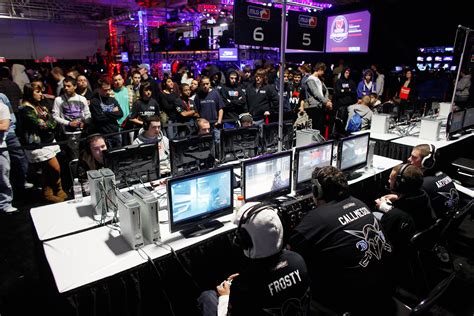 Activision Buys Major League Gaming An E Sports Giant Wired