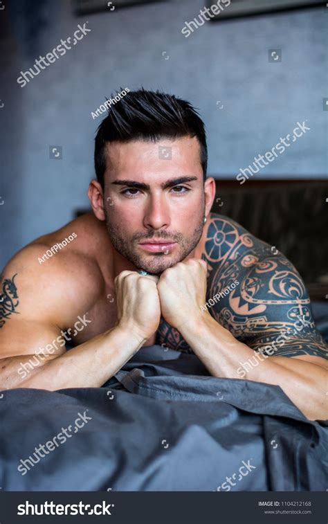 shirtless muscular sexy male model lying 스톡 사진 1104212168 shutterstock