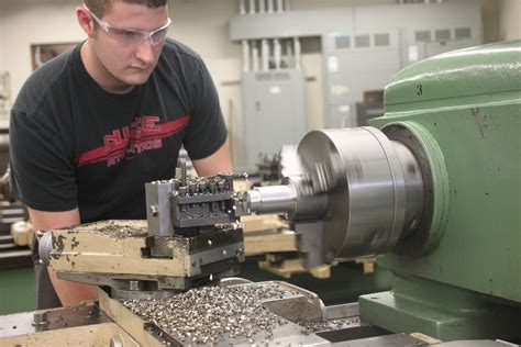 Precision Machining And Manufacturing Perry Technical Institute