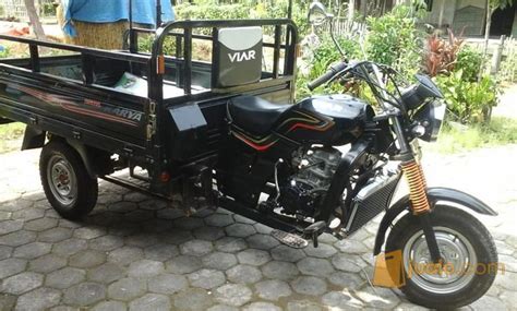 Motor honda pcx bekas warna gold 2019 matic murah lengkap. motor roda 3 viar | Kab. Grobogan | Jualo
