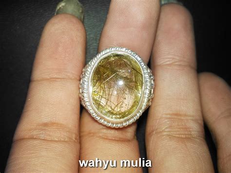 Kami menjual batu pasir emas asli dengan manfaat alami untuk bisnis, rezeki dan dagang. Batu Jarum Emas Asli Dan Palsu
