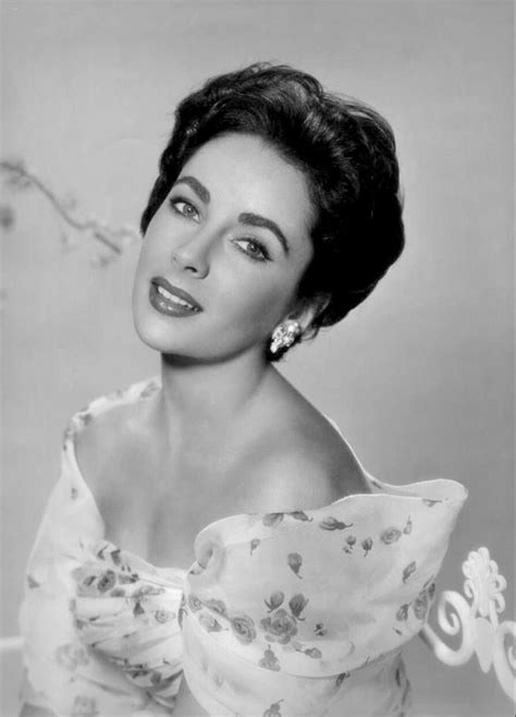 Pin By John W On Liz Elizabeth Taylor Young Elizabeth Taylor Golden