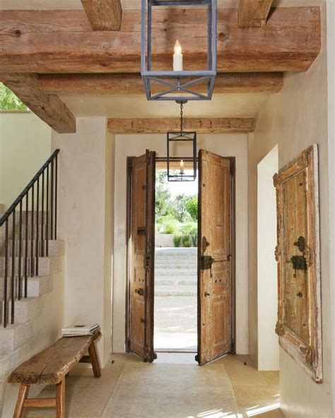 𝐂𝐎𝐓𝐒𝐖𝐎𝐋𝐃 𝐈𝐍𝐓𝐄𝐑𝐈𝐎𝐑 On Instagram Lots Of Gorgeous Rustic Wood To Greet