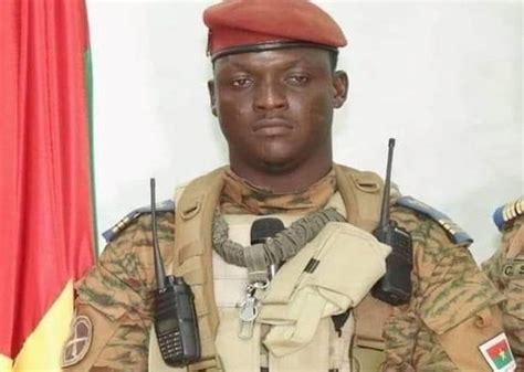 Burkina Faso Le Capitaine Ibrahim Traoré Désigné Président