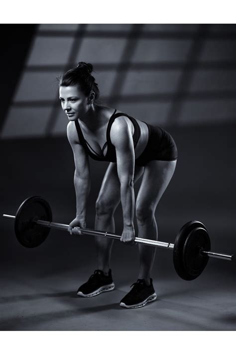 The Differences Between Pendlay Rows Barbell Rows SportsRec