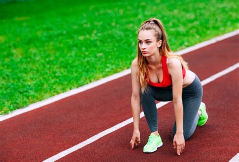 Beschleunigen Ausgewogen Anzahl Leichtathletik Frauen Kleidung Gegen