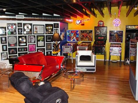 How To Turn A Bedroom Into A Man Cave Man Cave Wizard