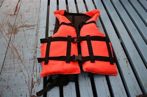 Staying Safe With Personal Flotation Devices