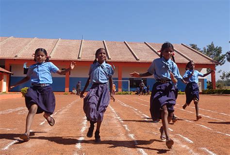 Learn about swiss re's bengaluru office. Communities | IT Parks in Bangalore, Pune | Embassy Offce ...