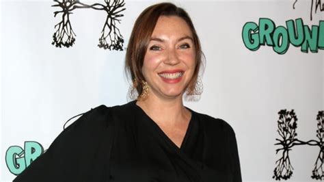 Hoeveel Verdient Stephanie Courtney Als Flo Van Progressive