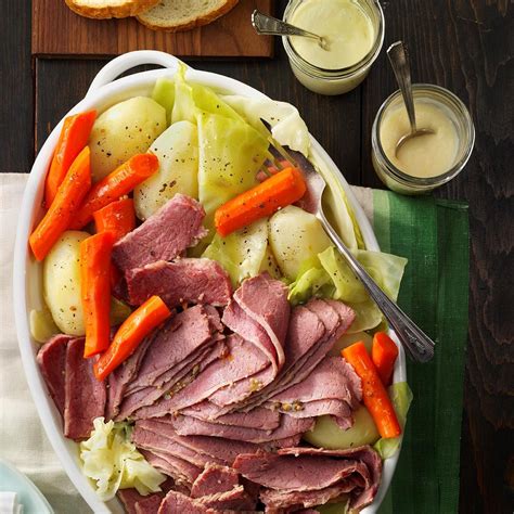Favorite Corned Beef And Cabbage Exps Cwfm A B Taste