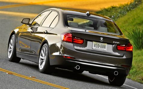 The 335i convertible is one of the most appealing cars in its class for many reasons, most of all its impressive combination of performance and economy as well as its style. 2012 BMW 3-Series Reviews and Rating | Motor Trend