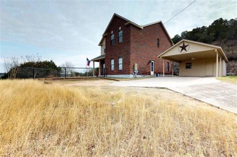 Escape to a canyon lake vacation rental for a lake vacation you won't soon forget. Canyon Lake Cabins, Vacation Rentals | Vacasa