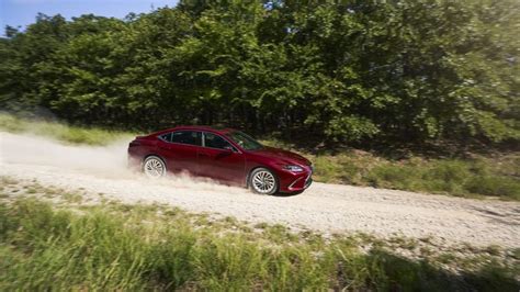 2021 Lexus Es Sedan And Rc Coupe Now Available With Black Line Editions