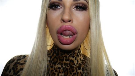 Blonde Bimbo Slut Plays With Big Fake Swollen Dsl Lips Xxx Mobile Porno Videos Amp Movies