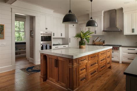 Aluminum kitchen cabinets pros and cons. Pros and Cons: Painted vs. Stained Kitchen Cabinets ...