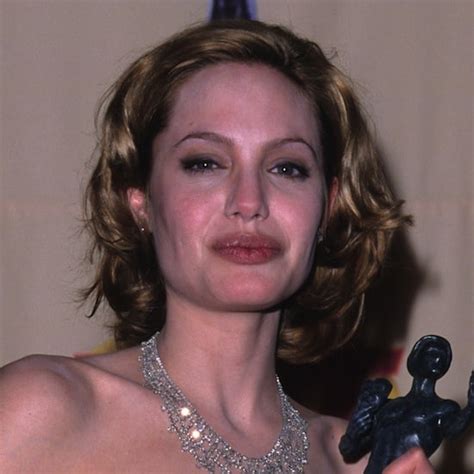 Angelina Jolie Best Beauty Looks Pictures Popsugar Beauty