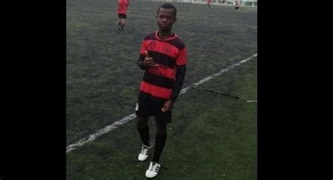 Adolescente Haitiano Sofre Infarto E Morre Enquanto Jogava Futebol Em Navegantes