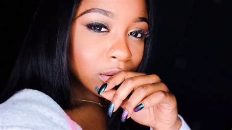 Reginae Carter Shows Off Sexy Camouflage Outfit In New Photo While