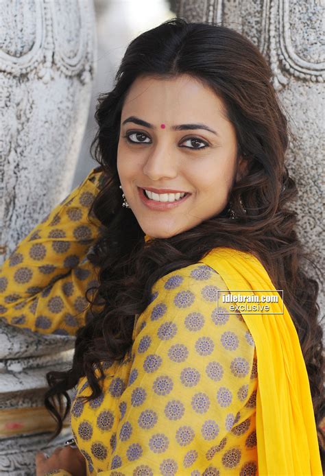 Nisha Agarwal Photo Gallery Telugu Cinema Actress