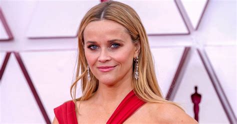 Reese Witherspoon Doesnt See Resemblance Between Her And Daughter Ava Phillippe