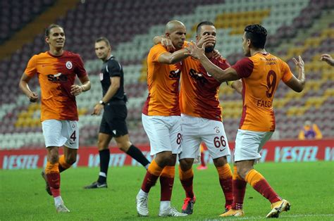 Galatasaray takes on Neftçi in Europa League qualifier | Daily Sabah