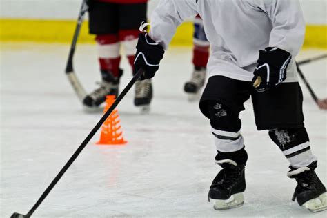 How To Play Ice Hockey For Beginners Your 3 Step Plan Banff Hockey