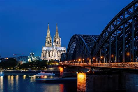 Premium Photo Downtown Cologne City Skyline Cityscape Of Germany