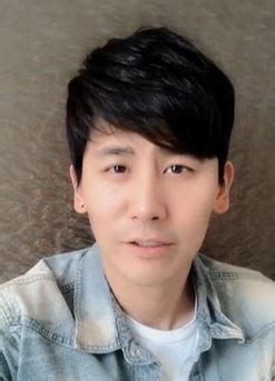 In 2006 he has made a crossover from sports to. 우효광 - NTX Wiki