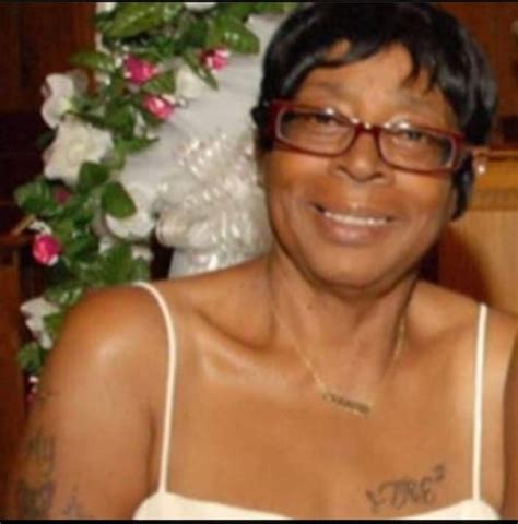 dc police 71 year old great grandmother shot killed trying to break up fight lipstick alley